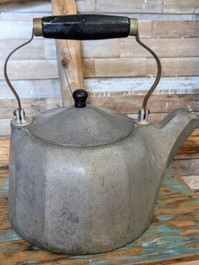 Antique Art Cast Heavy Iron Cast Iron Tea Kettle With Wooden Black Handle